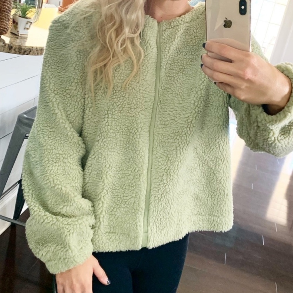 Prologue Light Green Sherpa Fleece Pullover Sweater